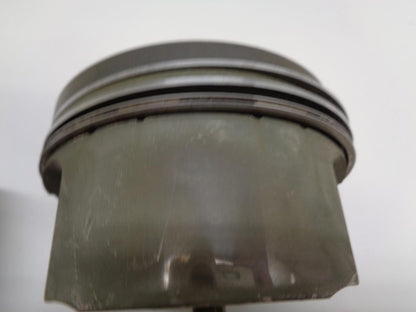 4 USED GENUINE PORSCHE 968 PISTONS WITH CONNECTING RODS 944 103 111 1R R24T5