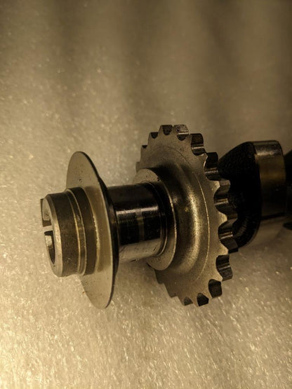 PORSCHE 911 996 (1998-2005) CAMSHAFT INTAKE (CYLINDER4-6) 996221 USED 996B.G.L.