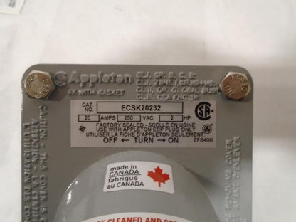 NEW APPLETON ECSK-20232 250VAC RCPT COVER ASSY R4TD