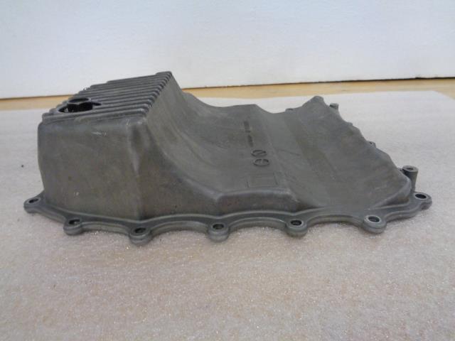 GENUINE USED PORSCHE 948 107 155 1R LOWER ENGINE OIL PAN 2008 CAYENNE 4.8L R31T1