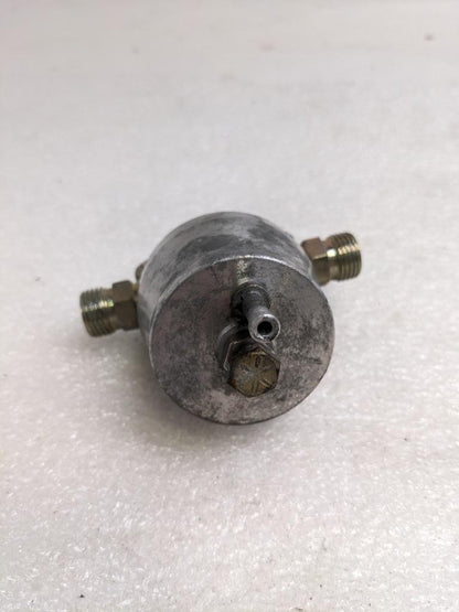 PORSCHE 92811019801 FUEL PRESSURE REGULATOR FOR 88-95 PORSCHE 911 USED R20T7