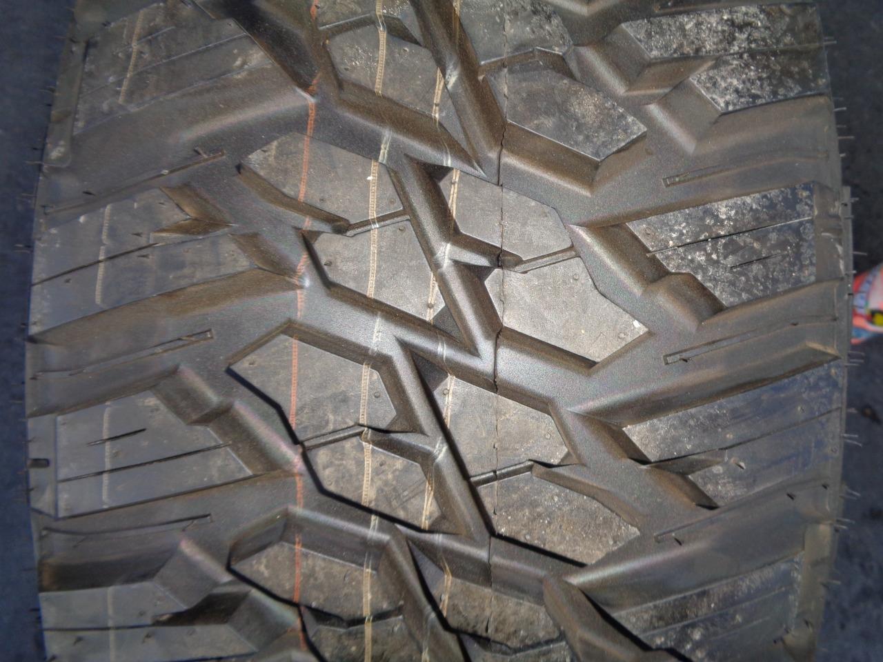 1 KANATI MUD HOG M/T LT 33 12.5 18 118Q LRE 10PLY TIRE L1833125E-252 BQ2 SU9