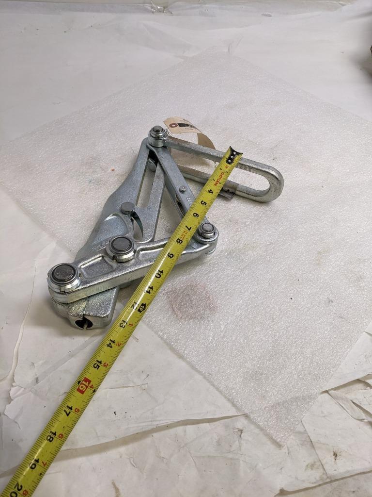 TESMEC SELF-GRIPPING CLAMP 21004060 USED I1