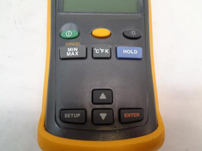 NEW  DIGITAL PROBE THERMOMETER W/ CARRYING CASE R4TB