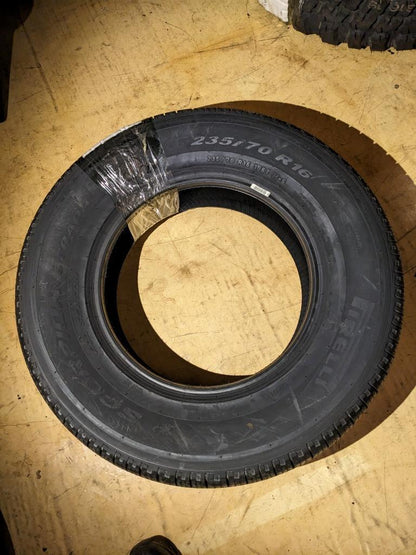 PIRELLI SCORPION STRADA  A/S P 235 70 16 106T SL TIRE 2797300 CQ2