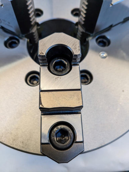 BISON 10" SELF CENTERING CHUCK WITH FINE ADJUSTMENT FRONT MOUNTING 3565-10 R34