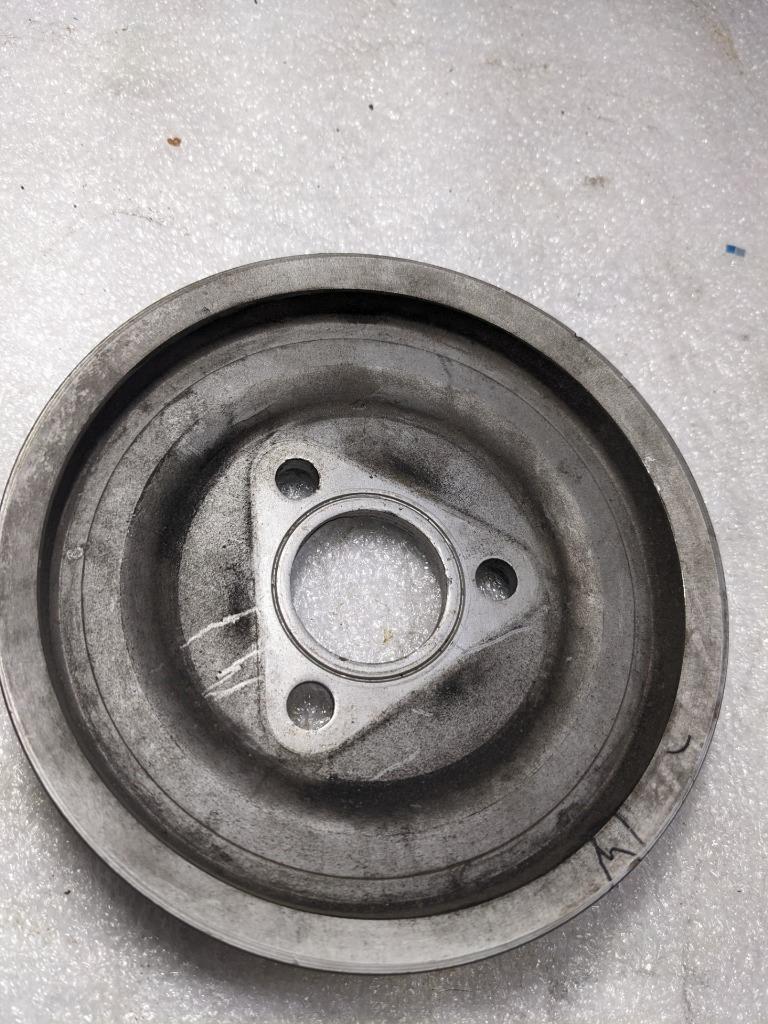 PORSCHE 911/996 POWER STEERING PUMP PULLEY 99614722360 USED 996B.G.L.