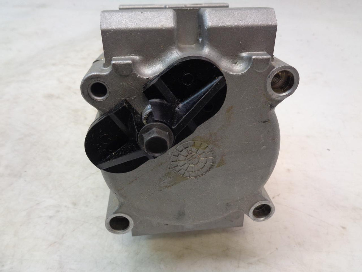 NEW OEM CARQUEST 274204 AC COMPRESSOR 1999-2007 FORD, MERCURY R1