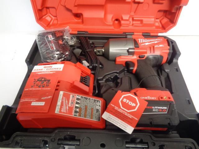 NEW MILWAUKEE M18 FUEL HIGH-TORQUE IMPACT WRENCH 1/2 DRIVE 2863-22 BSR35