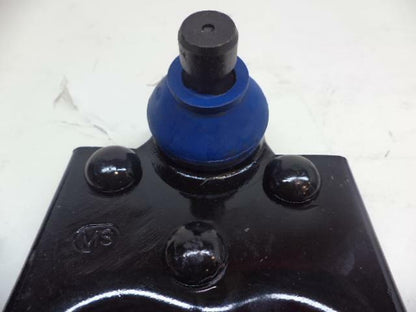 1 NOS MEVOTECH MK80390 FRONT LOWER CONTROL ARM WITH BALL JOINTFOR FORD  R9