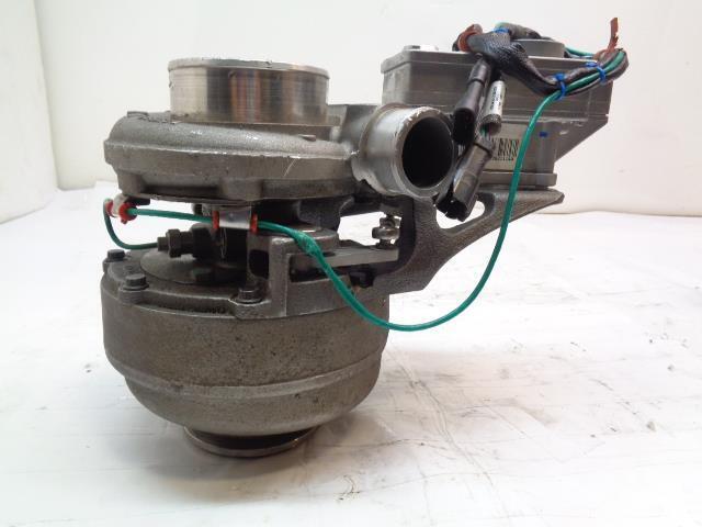 BORGWARNER DZ108144 TURBOCHARGER S300 AND ACTUATOR FOR JOHN DEERE 6068 NEW E2