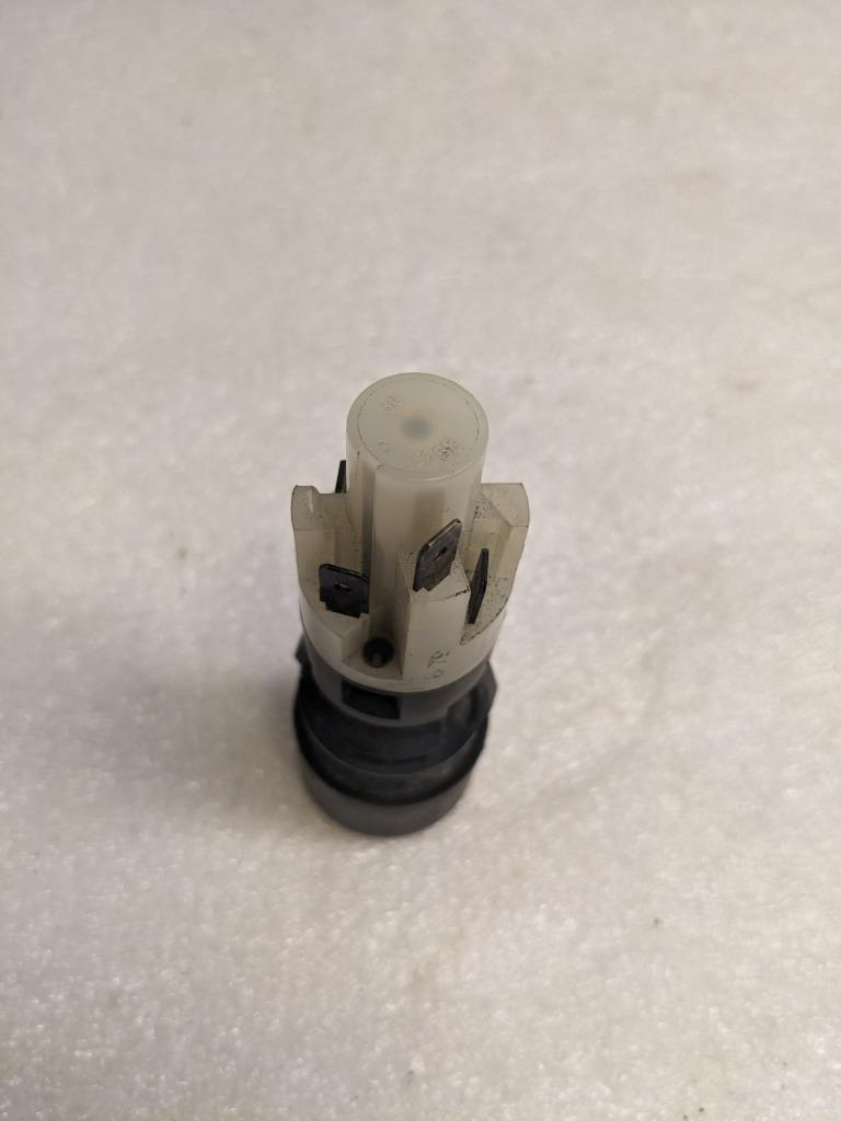PORSCHE 92861311100 HELLA FOG LIGHT SWITCH FOR 87-91 928 USED R20T7