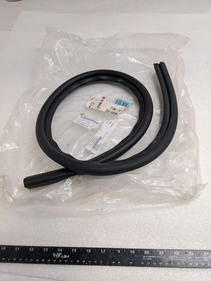 PORSCHE 97051161201 REAR HOOD SEAL FOR 10-16 PANAMERA NEW PGB2