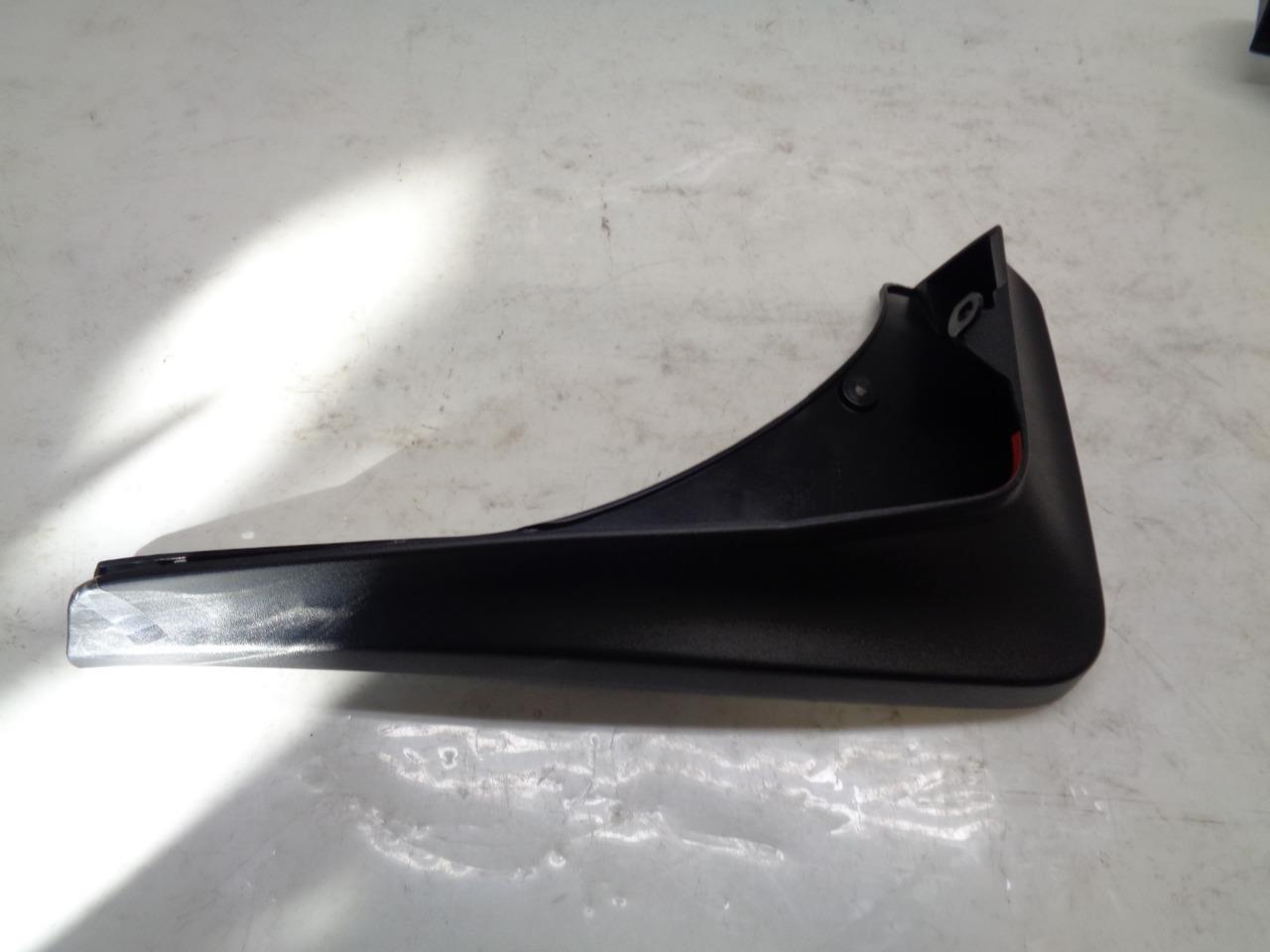 GENUINE BMW FRONT MUD FLAPS (MISSING HARDWARE) 82162302409 NEW R21