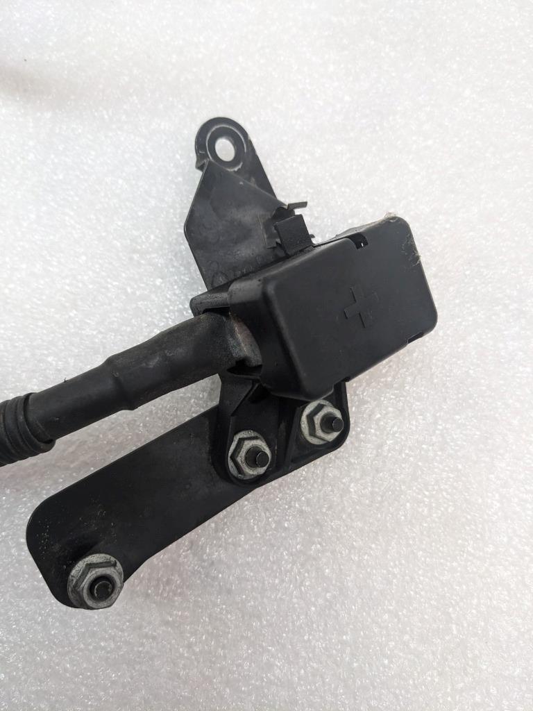 2002 996/911 PORSCHE BATTERY CABLE HARNESS WIRE JUNCTION 99661120300 996BGL2T2