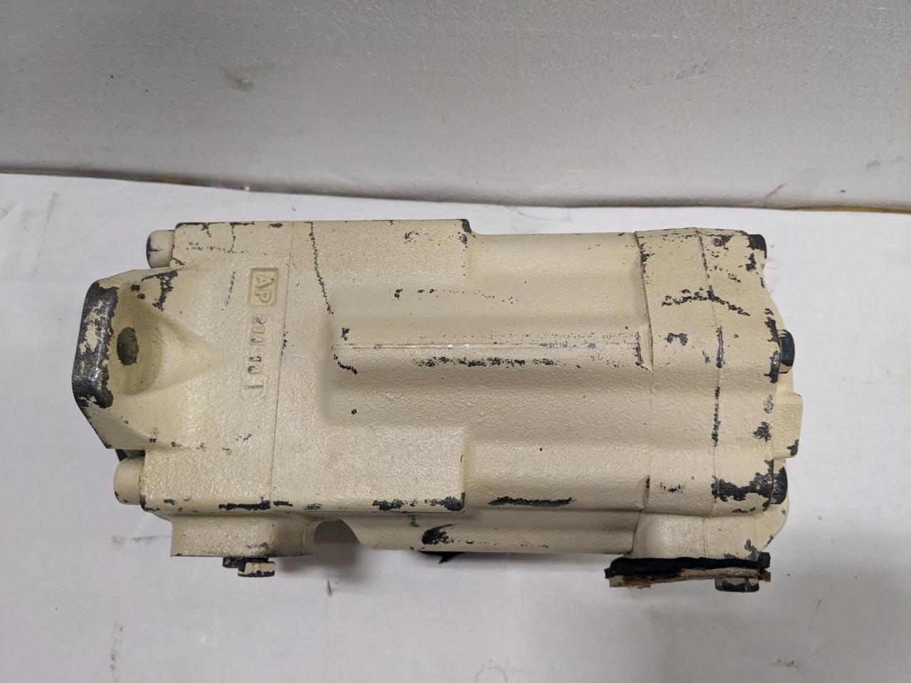 NEW EPIROC 2657 2925 18 HYDRAULIC MOTOR BSRG6