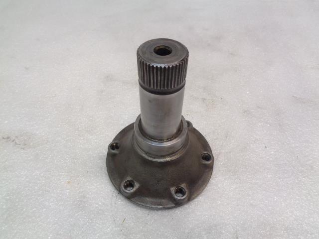 PORSCHE STUB AXLE FLANGE FOR PORSCHE 928 USED R20
