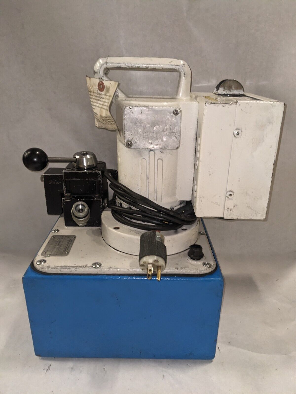 POWER TEAM SPX ELECTRIC HYDRAULIC PUMP PE550 W/ MR571 POST TENSION JACK