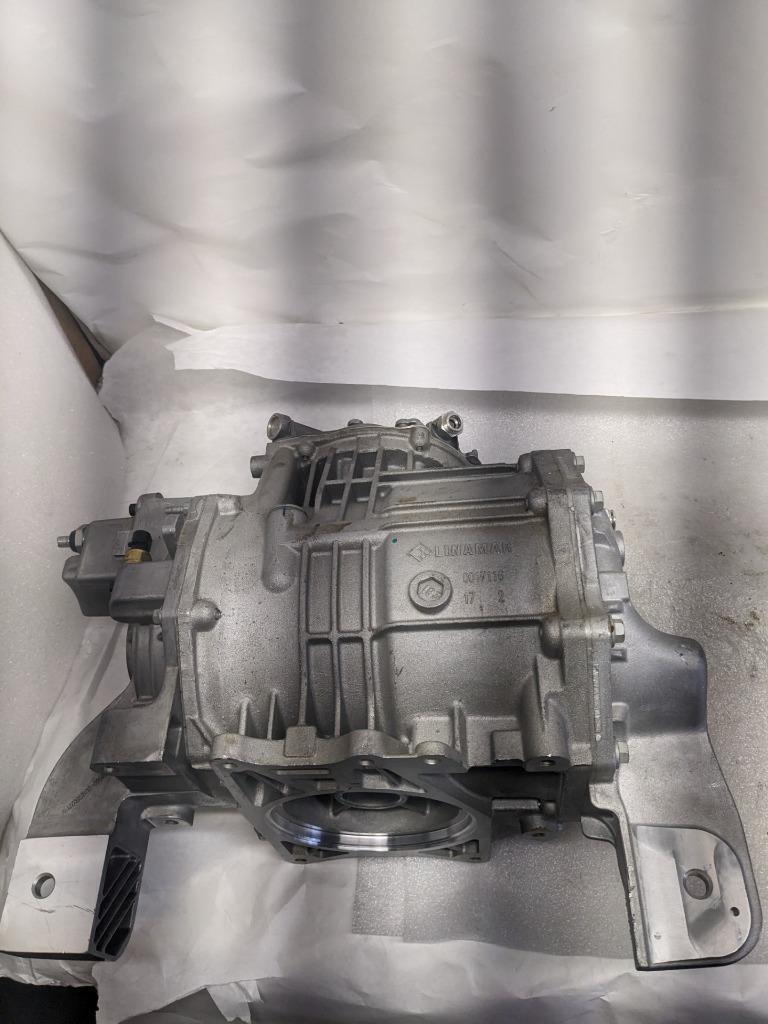 GM 23398957 DIFFERENTIAL CARRIER FOR MANUAL TRANSMISSION 14-17 CORVETTE NEW B3B2