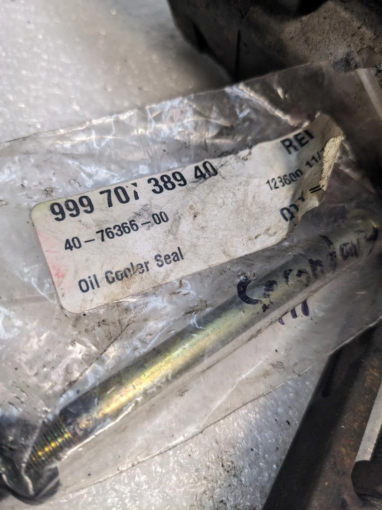 PORSCHE 928 SECONDARY AUXILIARY PUMP 92811310906/92811301700 USED R20