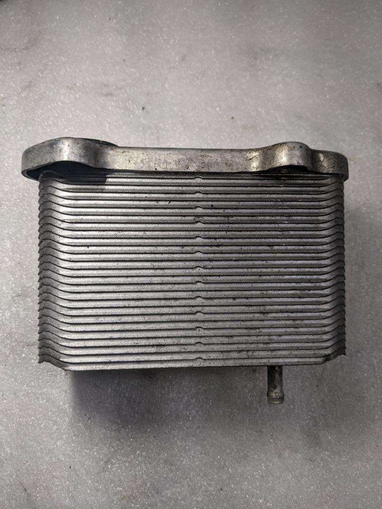 PORSCHE 911 OIL COOLER/RESERVIOR 99610702557 USED 996B.G.L.