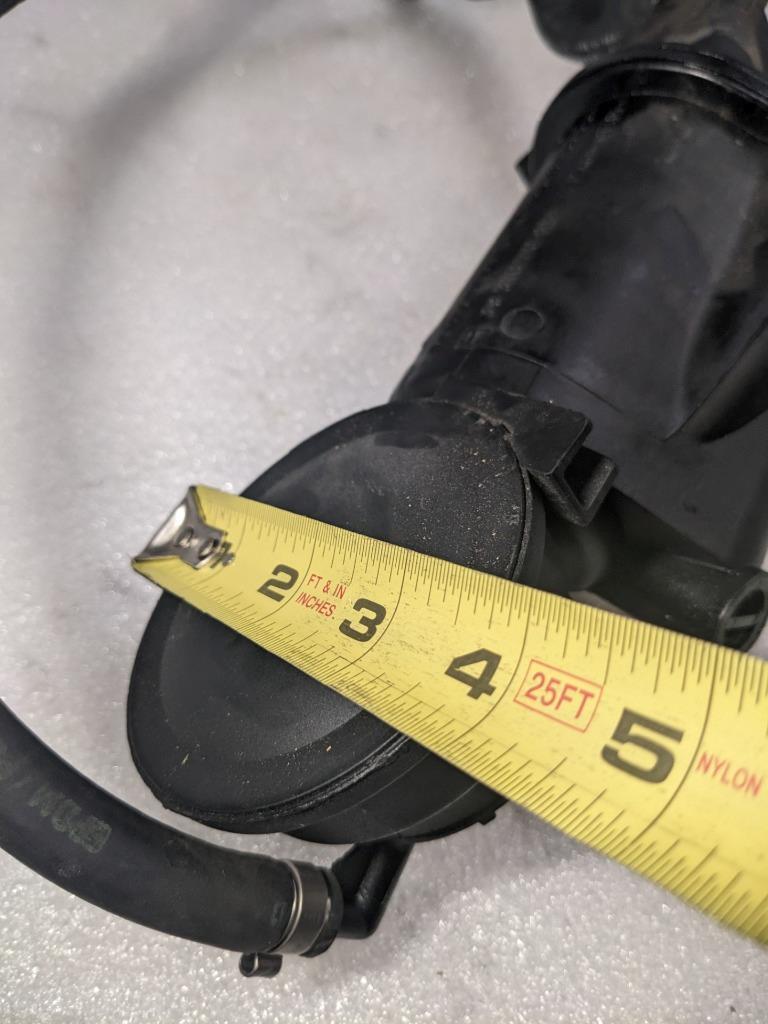 PORSCHE OIL SEPERATOR CRANKCASE VENT VALVE W TUBE 99610702355 USED 996BGL