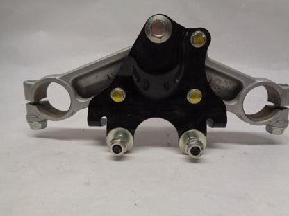 NEW OEM HONDA TRIPLE TREE FORK CLAMP AND STEERING STEM K8JA 166 1 R16