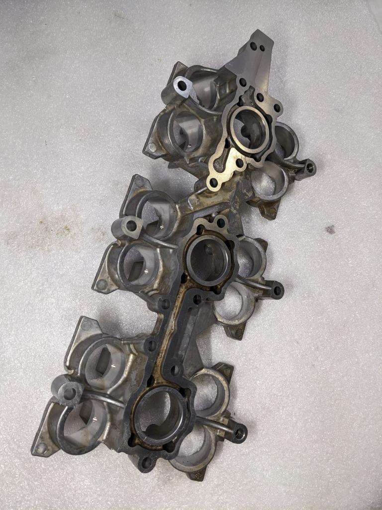 PORSCHE 911 996 98-05 TAPPET HOUSING CAMSHAFT 9961041058R USED 996B.G.L.