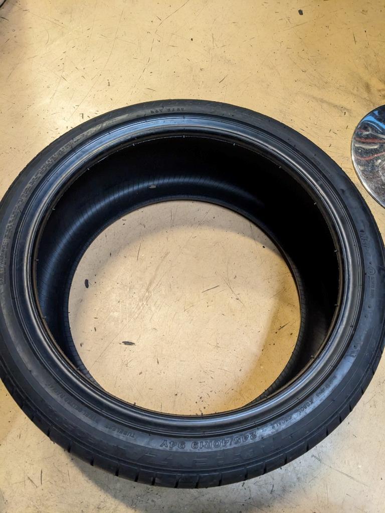 BRIDGESTONE POTENZA RE050A P 245 40 19 94Y SL TIRE 056517 CQ2