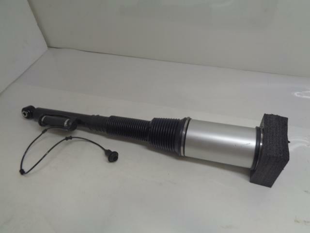 NEW MERCEDES-BENZ S CLASS W220 4MATIC REAR AIR SUSPENSION STRUT 2203202338 R9