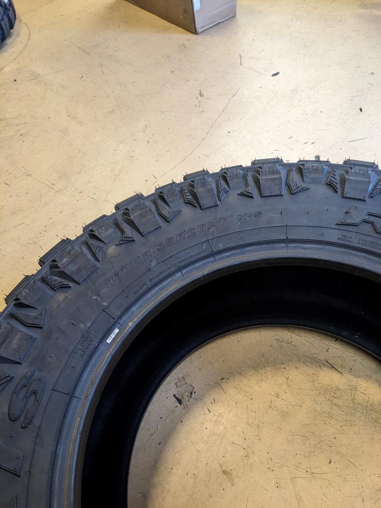MAXXIS RAZR M/T LT 37 12.50 20 128Q LRF 12PLY TIRE TL00036300 CQ2