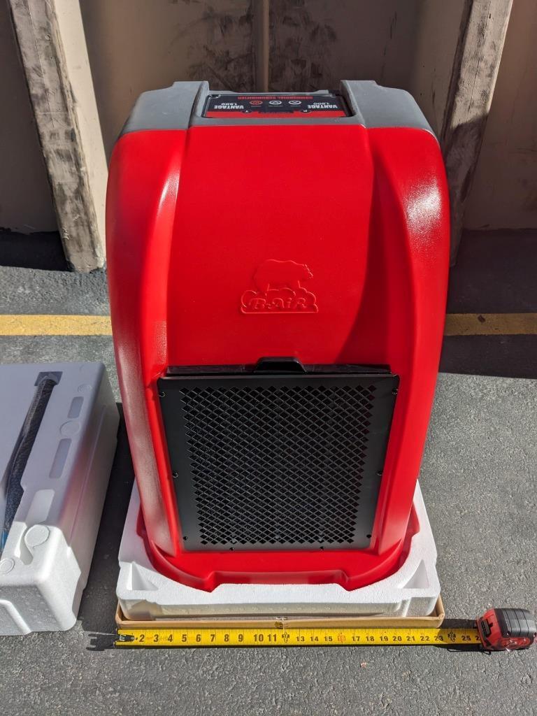 B-AIR VG1500 VANTAGE DEHUMIDIFIER RED 7.3 AMPS 76 PPD AHAM 150 PPD SAT NEW B2