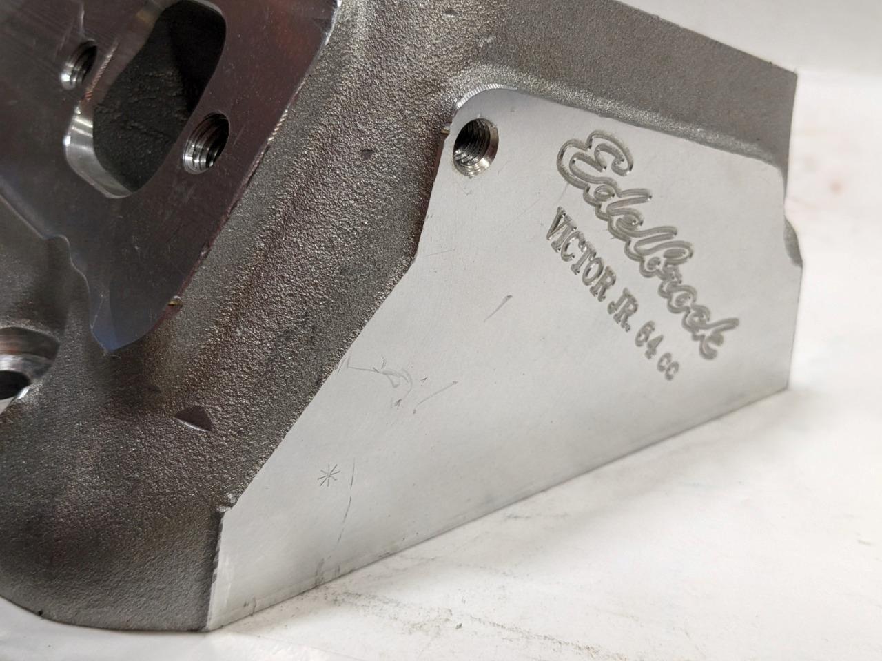 Edelbrock 77589 SBC VICTOR JR CY NEW I2