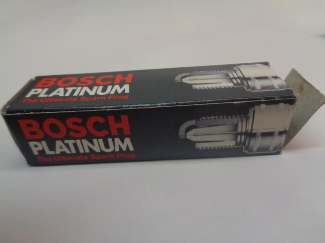 BRAND NEW BOSCH PLATINUM SPARK PLUG 12 PACK 4202 R13T3