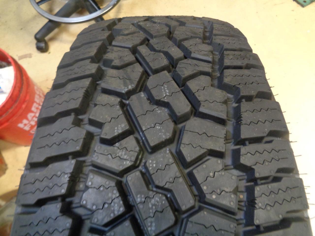 COOPER ADVENTURER AT FORCE 275 65 20 126/123S LRE 10PLY TIRE 90000040109 BQ3