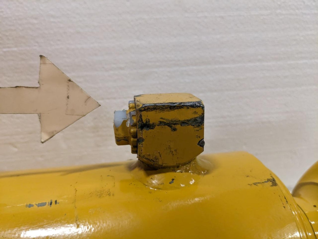 UNBRANDED STABILIZER HYDRAULIC CYLINDER FOR CATJOHN DEERE BACKHOE AN212649 BSIG1
