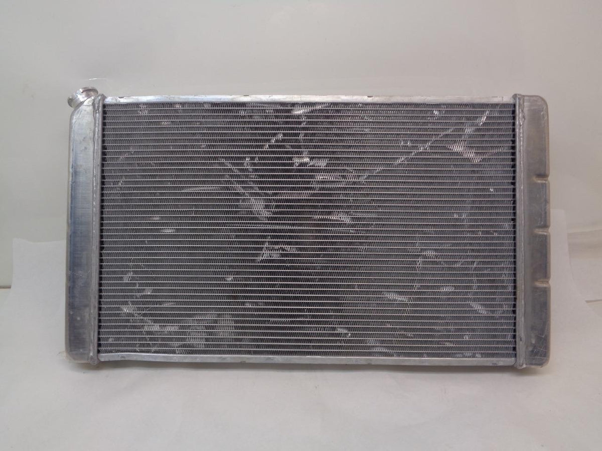NORTHERN RADIATOR 5026P ALUMINUM RADIATOR APROX. 33x18.5x3 UNKNOWN FITMENT SR