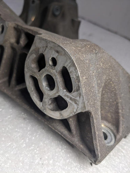 PORSCHE CAYENNE 4.5L LEFT ENGINE MOTOR BRACKET 9481022135R USED 996BGL