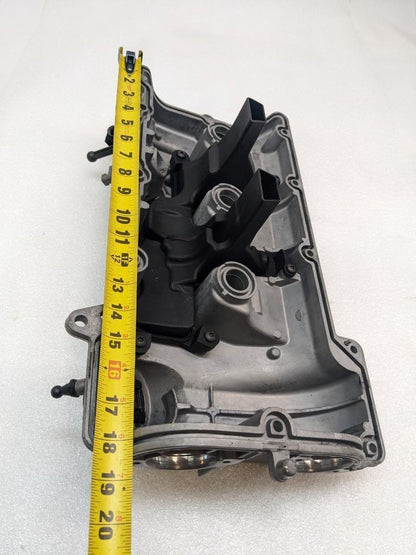 PORSCHE CAYENNE 15-18 RIGHT ENGINE VALVE CYLINDER HEAD COVER 94610513545 R24