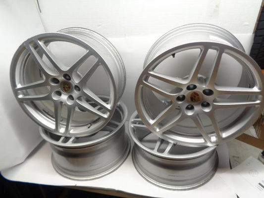 2013 PORSCHE MACAN S STAGGERED WHEEL SET 18X8 18X9 ET21 95B 601 025 AR/AS WR