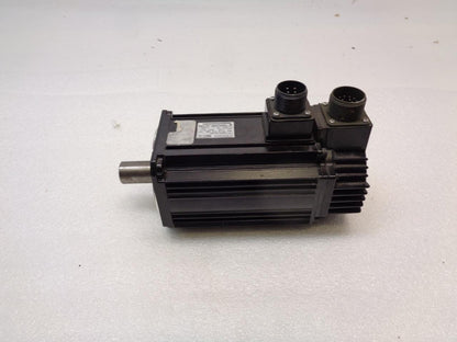 NEW YASKAWA AC SERVO MOTOR 3000RPM SGMSH-20ACA61 2.0KW SR
