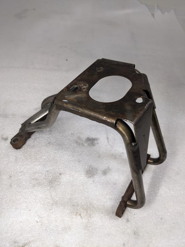 PORSCHE BOXSTER 987 05-08 MUFFLER SUPPORT BRACKET LEFT 99611112755 USED 996B.G.L