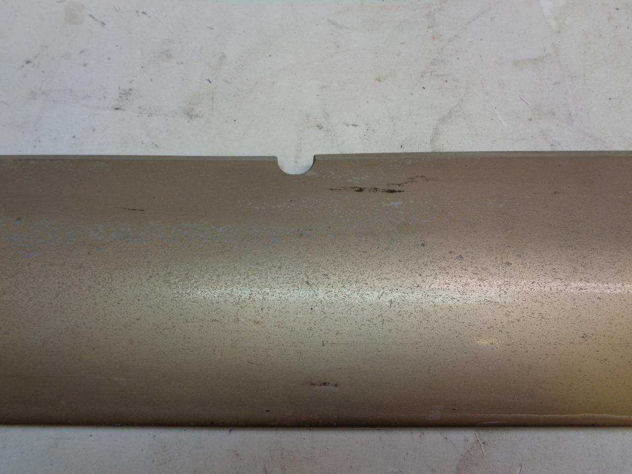 Porsche 928 1988 Rocker Panel 928 559 086 02 PASSENGER GOLD USED GENUINE R23