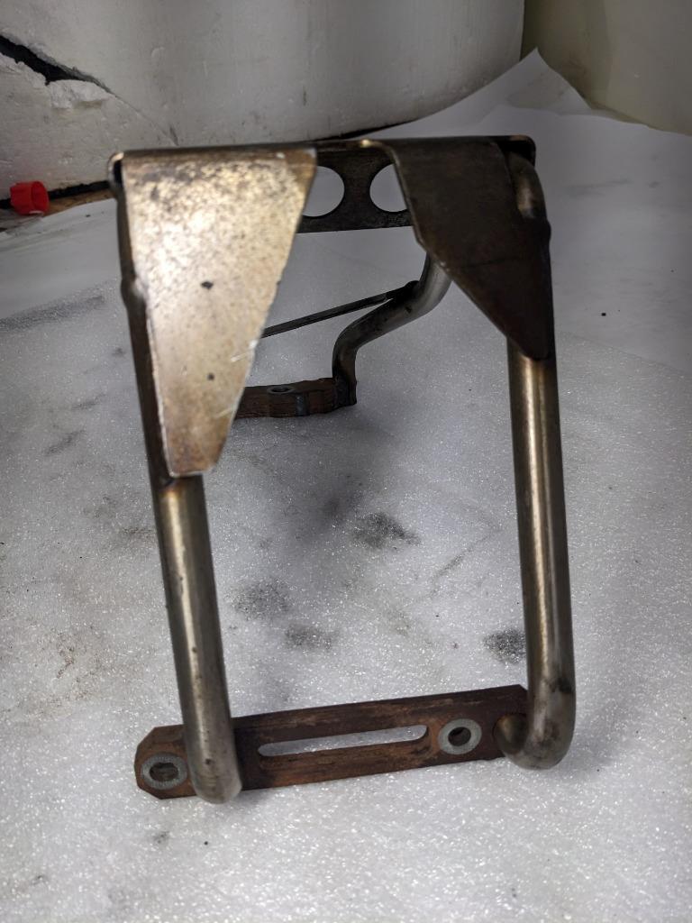 PORSCHE BOXSTER 987 05-08 MUFFLER SUPPORT BRACKET LEFT 99611112755 USED 996B.G.L