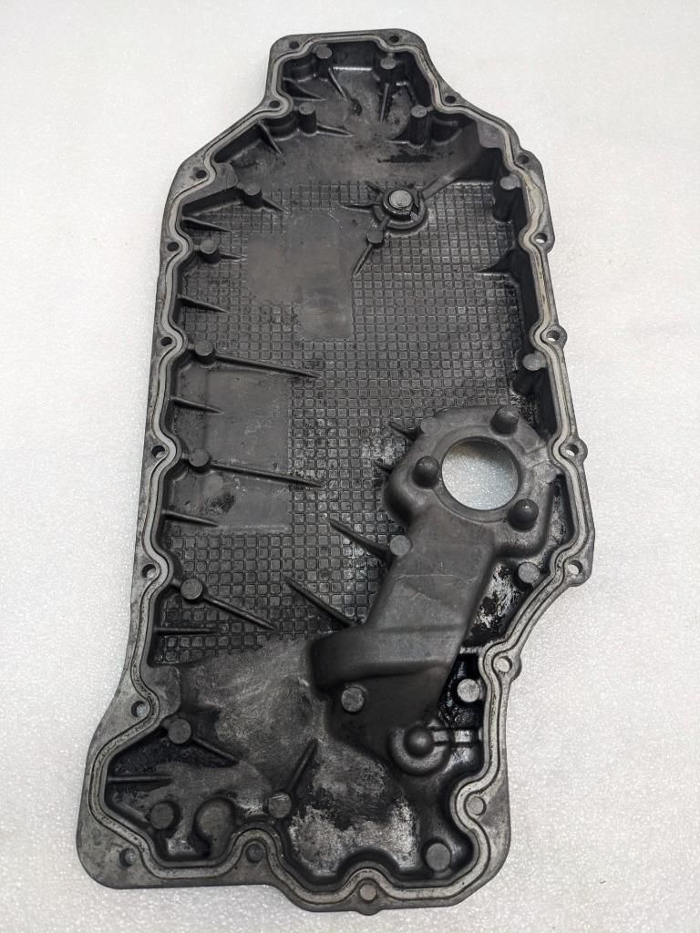 PORSCHE MACAN 15-18 TURBO ENGINE LOWER OIL PAN 94610701531 USED R24