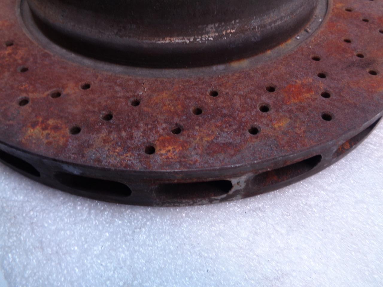 1 USED GENUINE PORSCHE BRAKE DISC FOR PORSCHE 911/930 930 352 045 01 R24T5