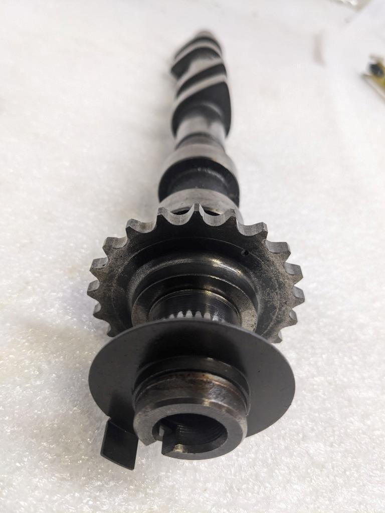 PORSCHE 996 BOXSTER CAMSHAFT 21-SPLINE 99622102802 4-6 USED 996BGL2T2