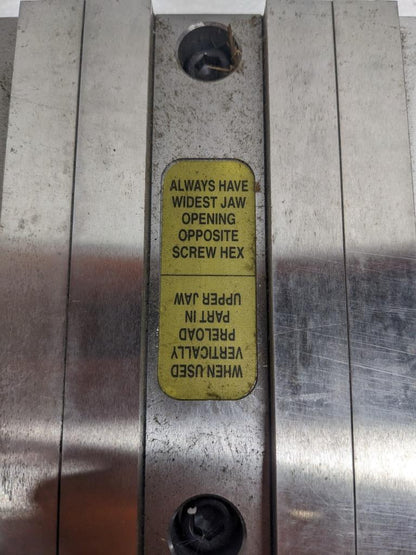 Kurt HDL6 English 6″ JAW WIDTH 4" JAW OPEN Double Station Vise W/O HANDLE NEW H1