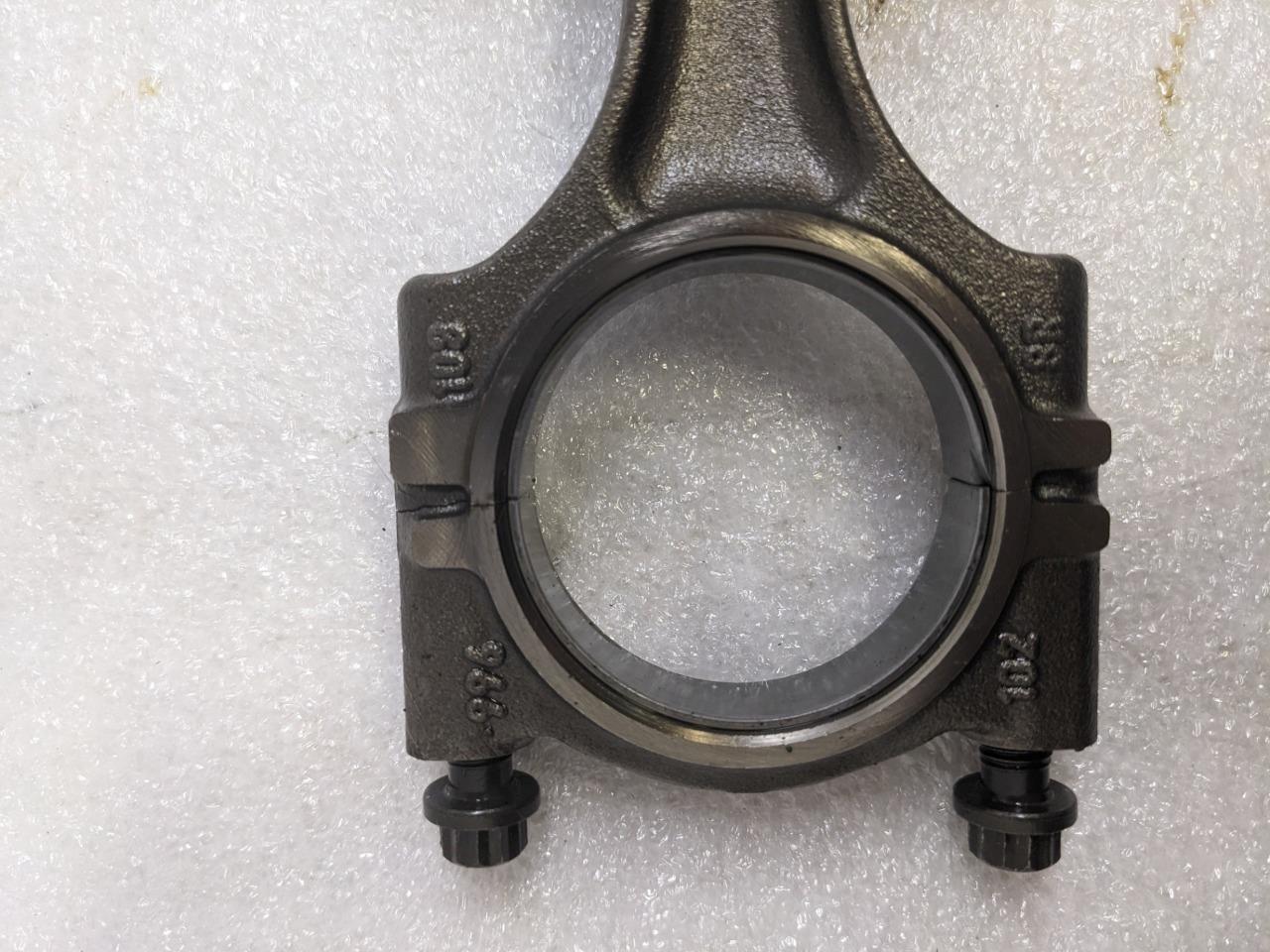 PORSCHE 996/911 CONNECTING PISTON RODS 9961031028R #2 USED 996BGL2T2