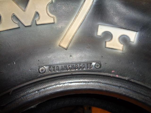 NOS MICKEY THOMPSON ET DRAG 29.5 11.5-15 TIRE 90000000861 BQ4